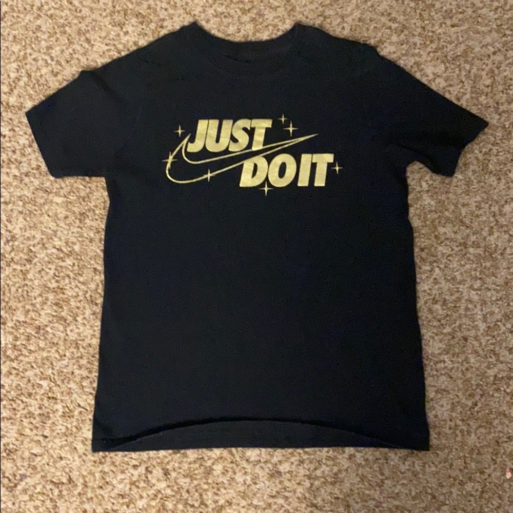 Youth Nike t-shirt